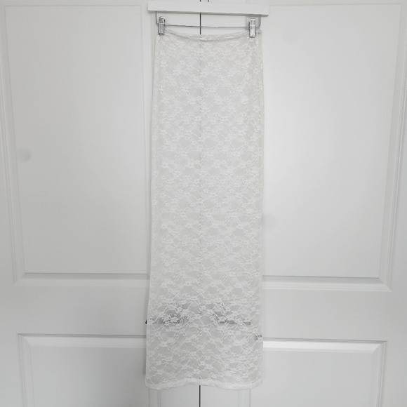 Sheer lace maxi skirt - Picture 6 of 6